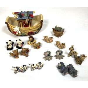 Lot of 18 Figurines Adorable Patchwork Novelty 2 Noah's Ark's and 16 Animals